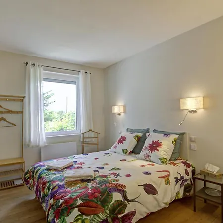 Charmant Gite Moderne Avec Cour Privee, Tout Equipe, Parking Securise, Au Coeur Du Roannais - Fr-1-496-316 Holiday home